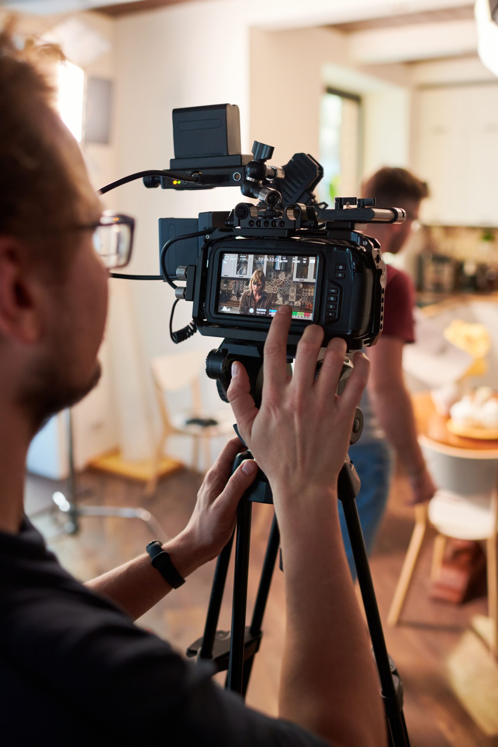 filming-inside-a-house-with-professional-equipment-2026-03-24-06-29-13-utc (1) filming-inside-a-house-with-professional-equipment-2026-03-24-06-29-13-utc (1)